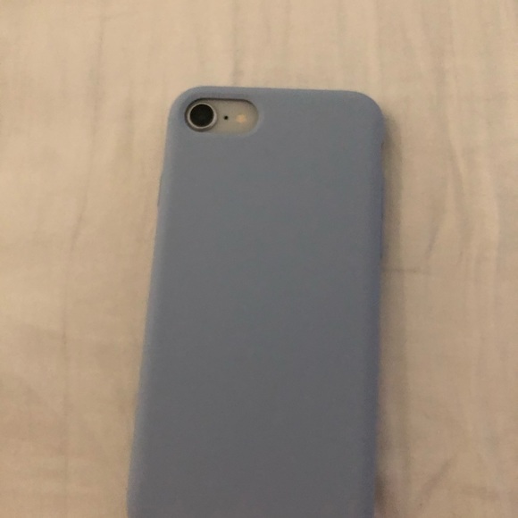 Lavender silicone phone case for iPhone 7/8 - Picture 4 of 5